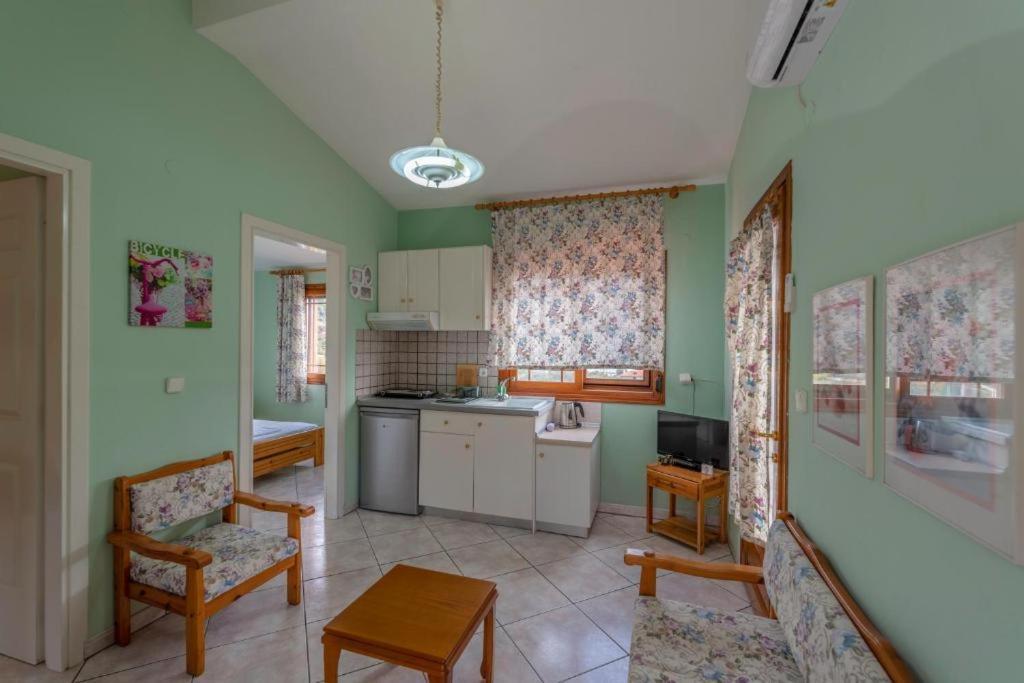 Villa Melina 1 Kinira Eksteriør billede